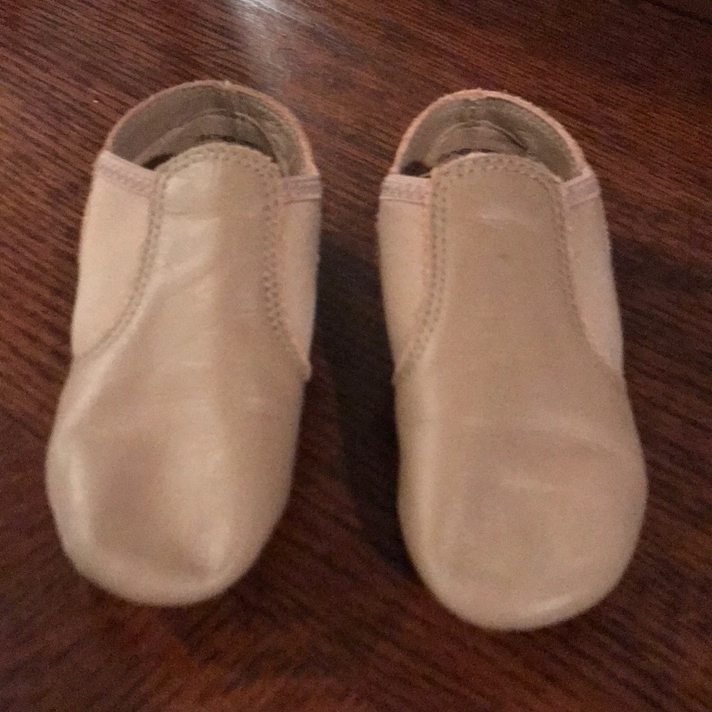 Capezio girls jazz shoe